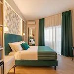 Albadea Suites&Jacuzzi